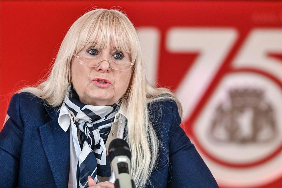 Innensenatorin Iris Spranger (SPD) dankt der Berliner Polizei für deren Einsatz zur Absicherung Tausender Veranstaltungen. (Archivbild) Jens Kalaene/dpa