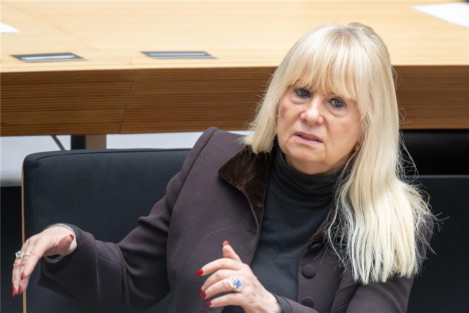 Innensenatorin Spranger äußert sich enttäuscht über die von der Bundesregierung angekündigten Entlastungen für Verbraucherinnen und Verbraucher. (Archivbild)Soeren Stache/dpa