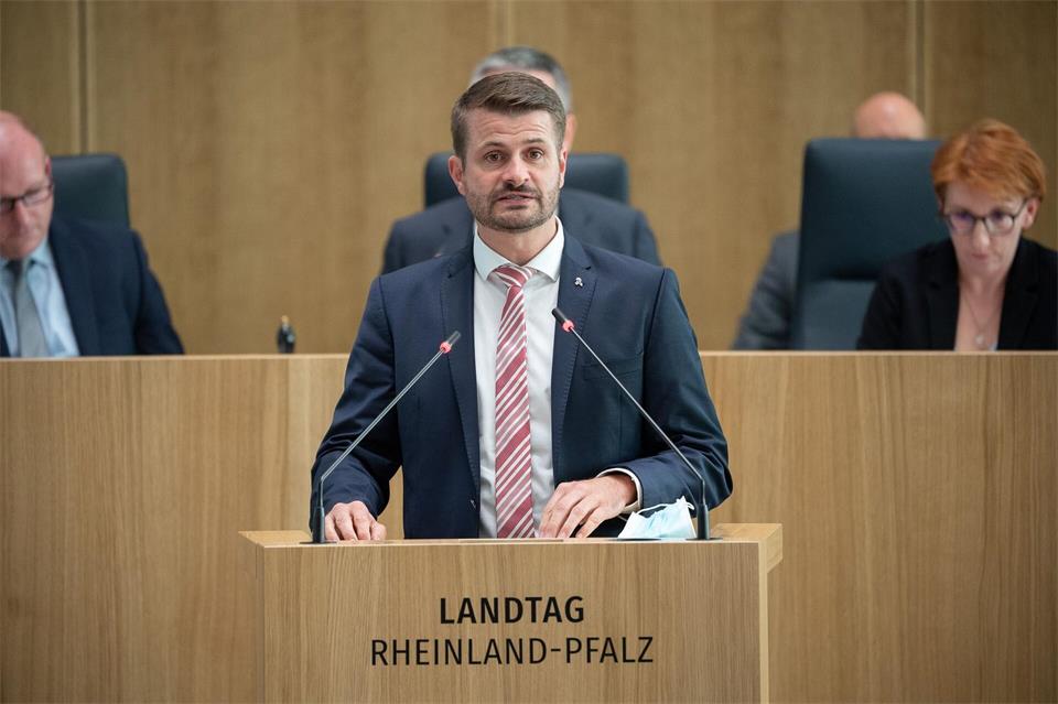 Innenstaatssekretär Herber (CDU) kündigte von der neuen Landesregierung angedachte Schritte in der Asylpolitik an. (Archivfoto)Sebastian Gollnow/dpa