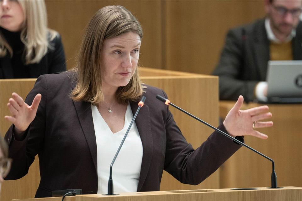 „Integration beginnt mit Sprache“, mit Ministerin Katharina Binz. (Archivbild)Boris Roessler/dpa