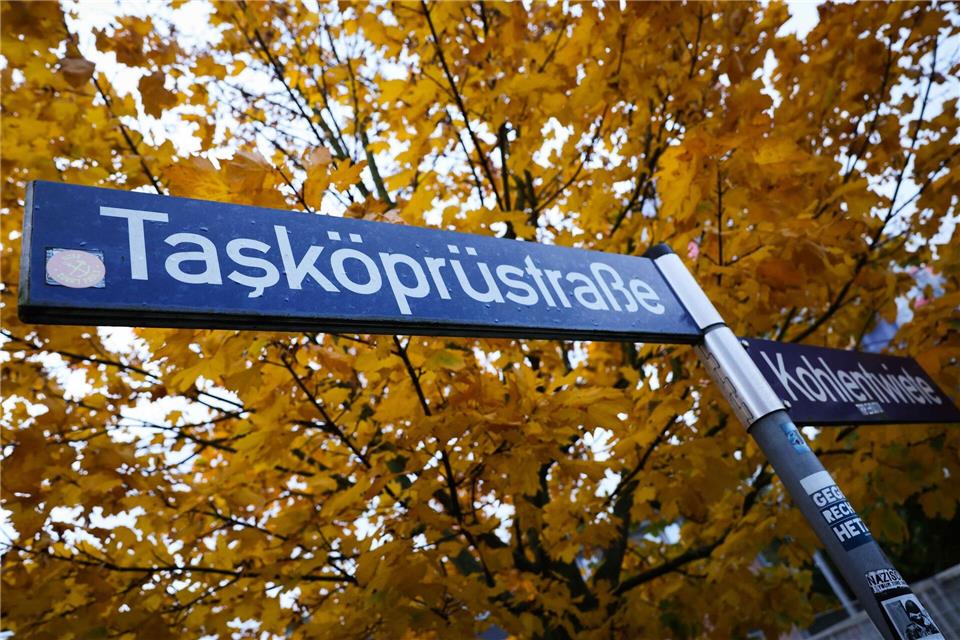 Inzwischen ist auch eine Straße nach dem NSU-Mordopfer Süleyman Tasköprü benannt.Christian Charisius/dpa