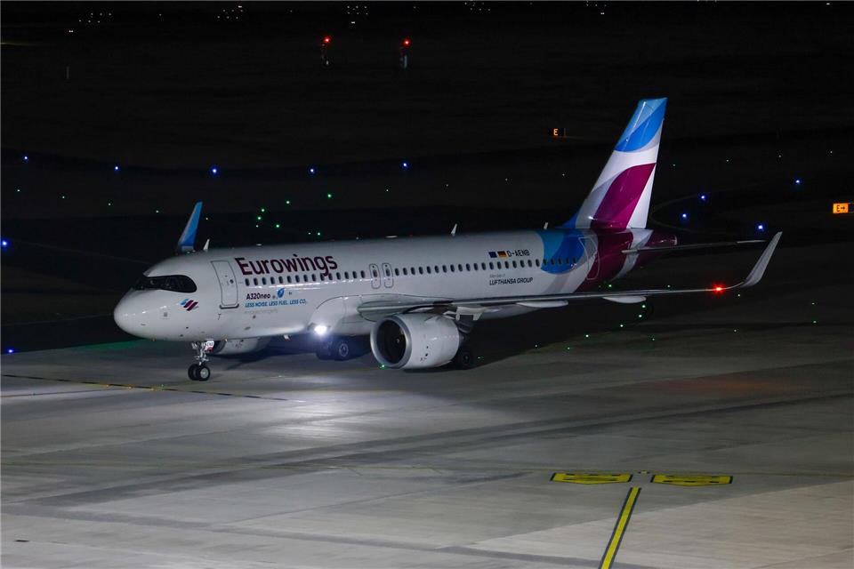 Inzwischen sind mehrere Maschinen mit Urlaubern in Deutschland gelandet. Thomas Banneyer/dpa