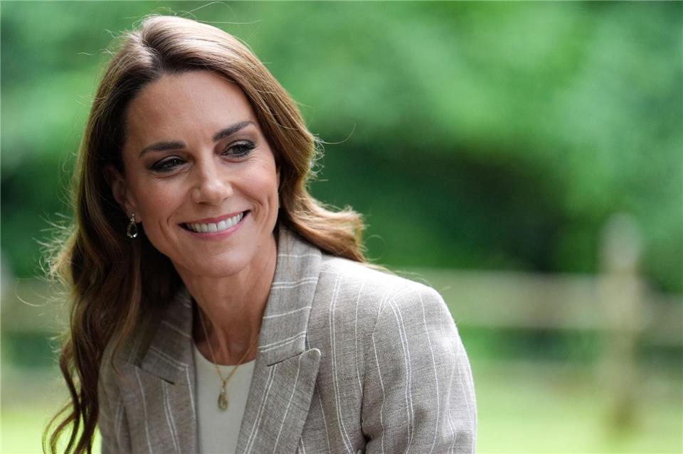Inzwischen übernimmt Prinzessin Kate wieder mehr öffentliche Aufgaben. (Archivbild)Jordan Pettitt/PA Wire/dpa