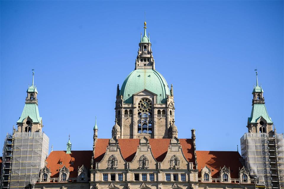 Iri gehörte bis März dem Rat der Stadt Hannover an und war stellvertretende Vorsitzende der SPD-Ratsfraktion. (Symbolbild)Julian Stratenschulte/dpa
