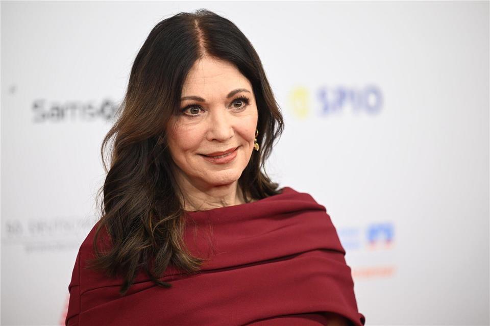 Iris Berben war beim Filmball dabei.Felix Hörhager/dpa