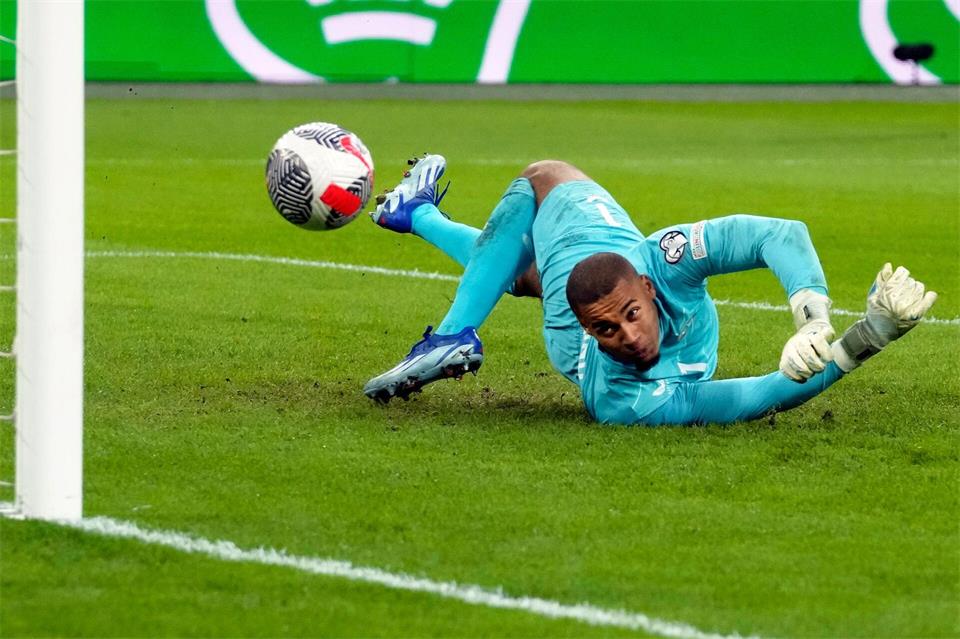 Irlands Torwart Gavin Bazunu boykottiert die Nations-League-Spiele gegen Israel. (Archivbild)Peter Dejong/AP