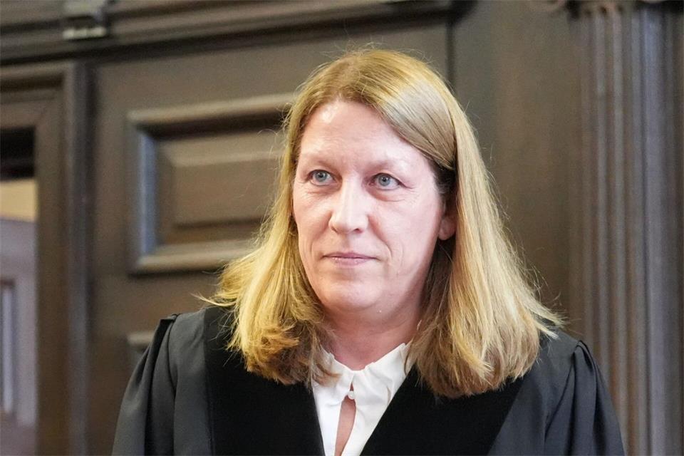 Isabel Hildebrandt ist die Vorsitzende Richterin in dem Mammutprozess.Marcus Brandt/dpa Pool/dpa