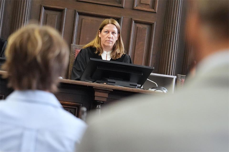 Isabel Hildebrandt ist die Vorsitzende Richterin.Marcus Brandt/dpa Pool/dpa