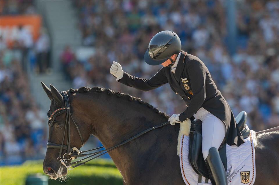 Isabell Werth gewinnt Bronze.Rolf Vennenbernd/dpa