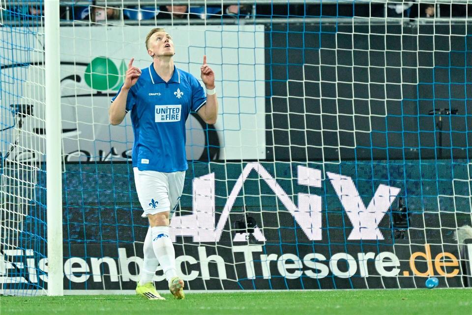 Isac Lidberg spielt künftig in der Bundesliga. (Archivbild)Uwe Anspach/dpa