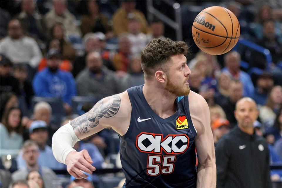 Isaiah Hartenstein gewannn mit den Oklahoma City Thunder das erste Spiel nach der All-Star-Pause.Nate Billings/AP/dpa