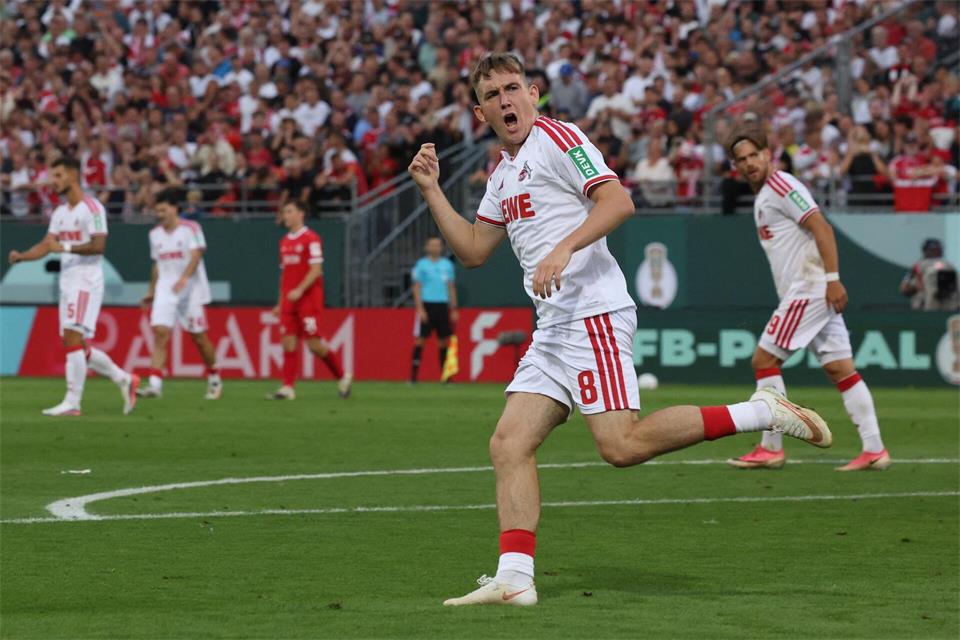 Isak Johannesson setzt ein Zeichen für den 1. FC Köln.Karl-Josef Hildenbrand/dpa