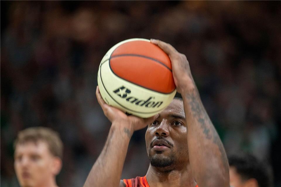 Isiaha Mike war im Spiel gegen Bonn Top-Scorer der Bayern. Harald Tittel/dpa