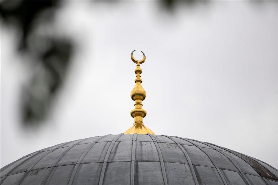 Islamfeindlichkeit ist nach Angaben des hessischen Innenministeriums für weite Bereiche des Rechtsextremismus ein bedeutendes Ideologieelement. (Symbolfoto)Christophe Gateau/dpa