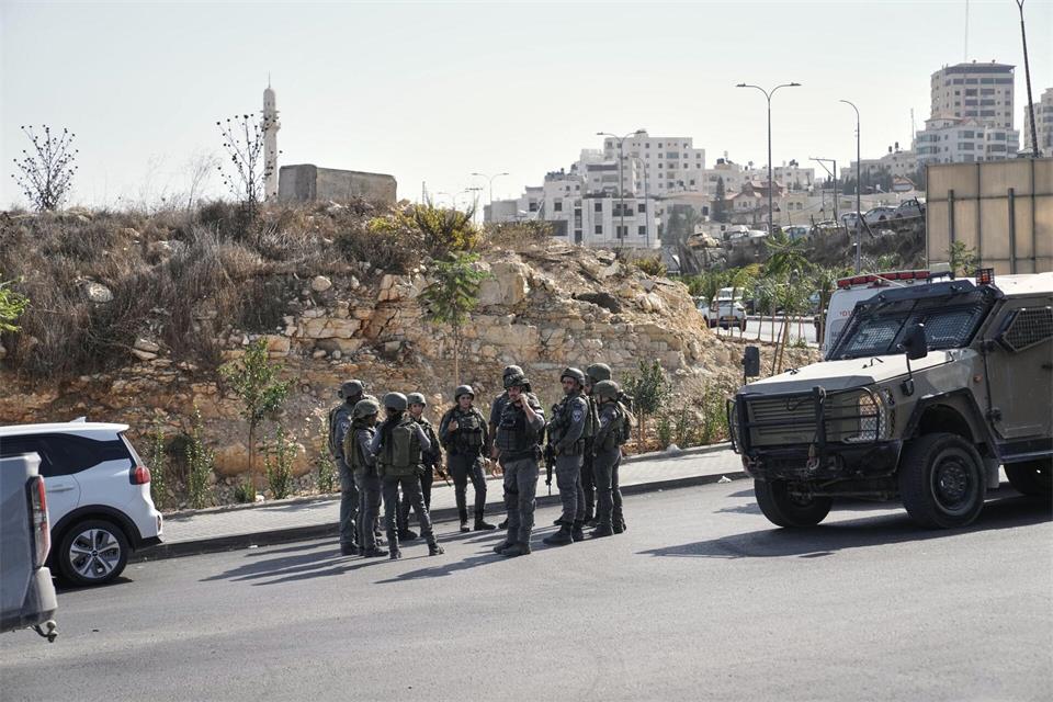 Israel startet nach eigenen Angaben eine Anti-Terror-Operation“ im Raum Hebron. Mahmoud Illean/AP/dpa