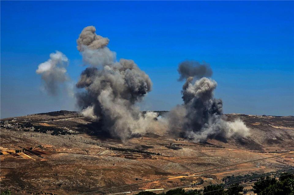 Israel wirft der Hisbollah eine Wiederaufrüstung vor und greift deshalb nahezu täglich Ziele im Nachbarland Libanon an. (Archivbild)Stringer/dpa
