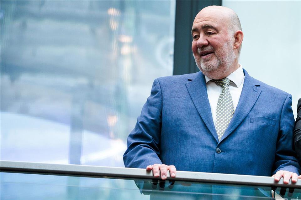 Israels Botschafter Ron Prosor hat sich für eine Bewerbung Deutschlands für Olympische und Paralympische Spiele ausgesprochen. (Archivbild) Carsten Koall/dpa