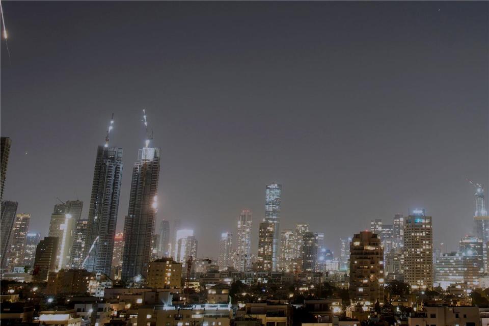 Israels Luftabwehr war auch in der Nacht wieder im Einsatz. Ohad Zwigenberg/AP/dpa