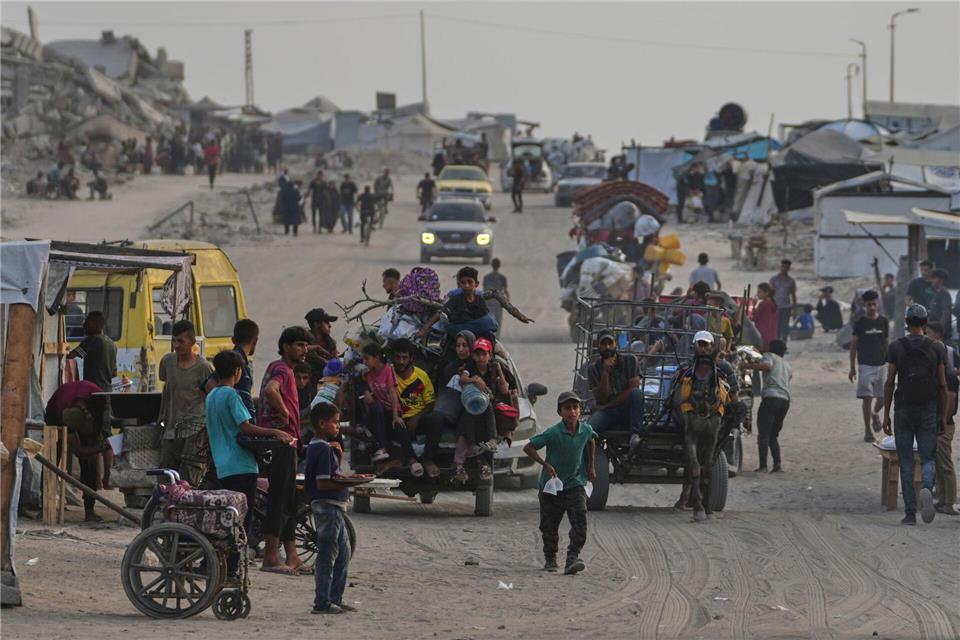 Israels Militär soll die Stadt Gaza im Norden einnehmen. (Archivbild)Jehad Alshrafi/AP/dpa