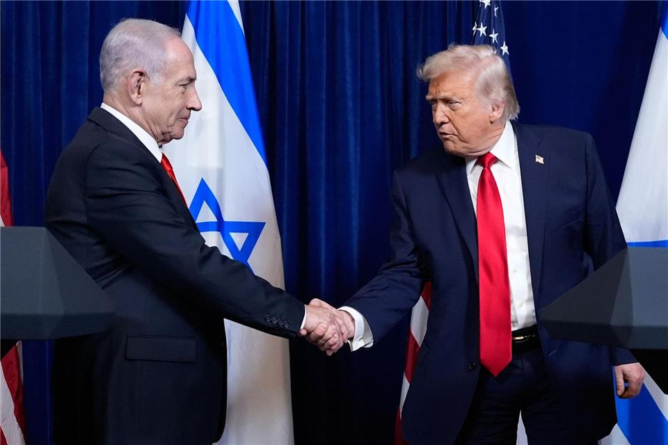 Israels Premier Netanjahu kündigt die Auszeichnung von US-Präsident Trump mit dem Israel-Preis an.  Alex Brandon/AP/dpa