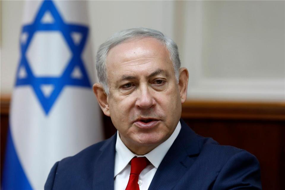 Israels Regierungschef Netanjahu will die landeseigene Rüstungsindustrie stärken. (Archivbild)Menahem Kahana/AFP POOL/AP/dpa