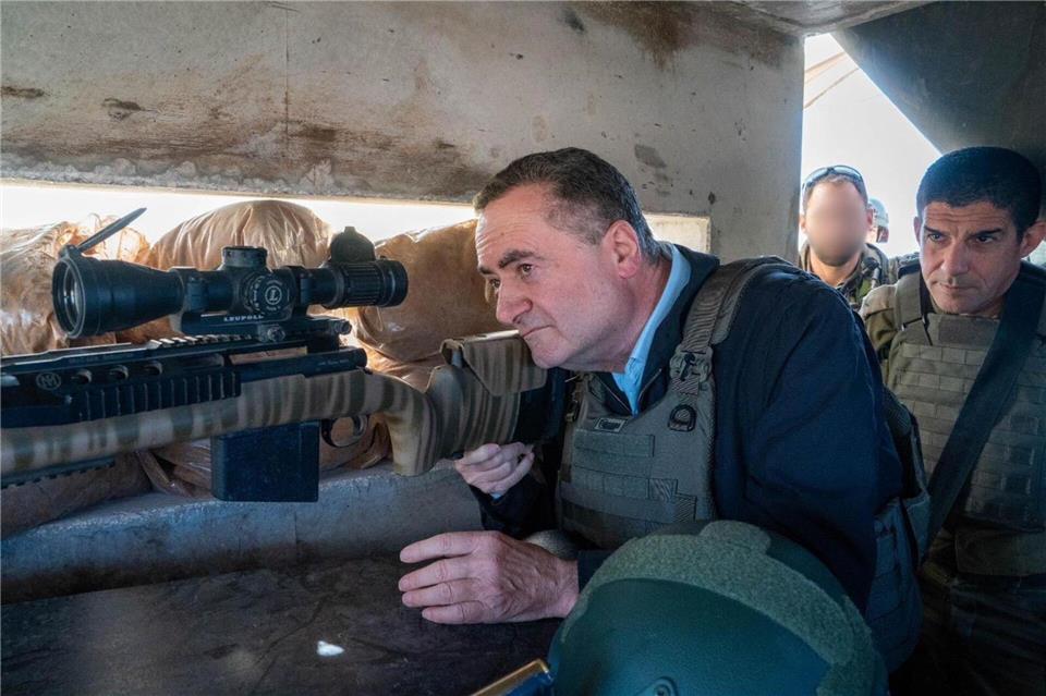 Israels Verteidigungsminister Katz knüpft einen Truppenabzug aus dem Südlibanon an eine vollständige Entwaffnung der libanesischen Hisbollah-Miliz. (Archivbild)Ariel Hermoni/Verteidigungsministerium/dpa