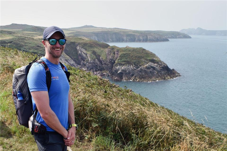 Ist Wanderführer und kennt sich bestens aus in der Grafschaft: Ewan Rees.Ute Müller/dpa-tmn