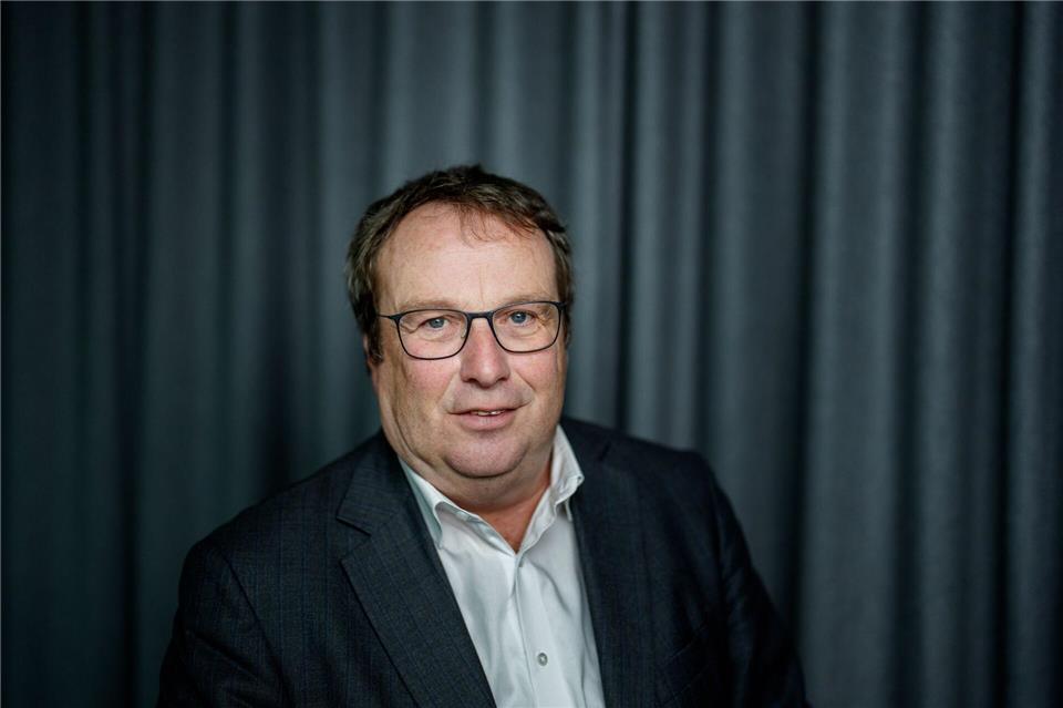 Ist gegen einen neuen Tankrabatt: NRW-Minister KrischerMichael Kappeler/dpa