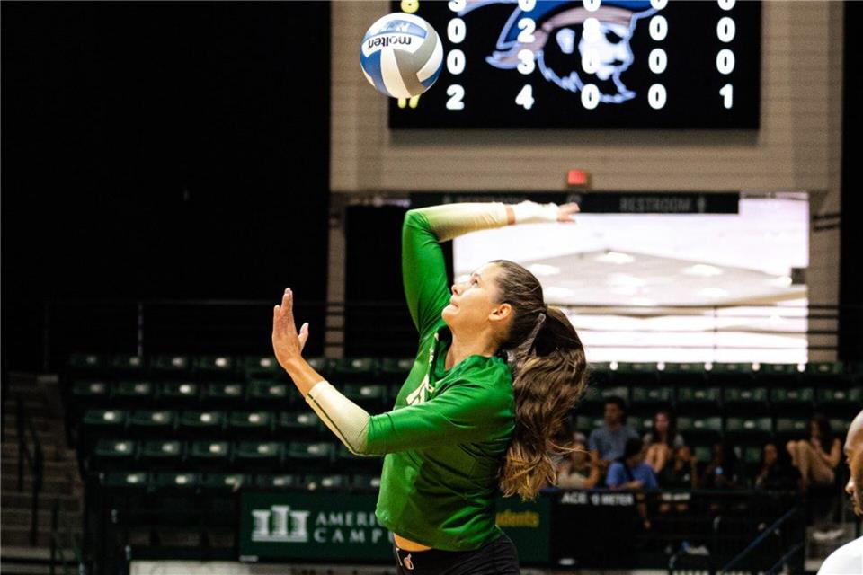 Ist heiß auf die 1. Volleyball-Bundesliga und hat große Lust auf die Skurios Volleys: Mittelblockerin Lara Kretschmer.