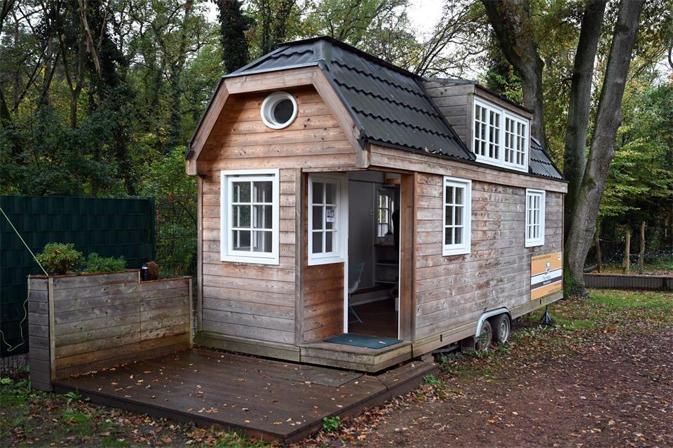 Ist sogar mobil: Manche Tiny Houses stehen auf Rädern und können so umgezogen werden.Federico Gambarini/dpa/dpa-tmn