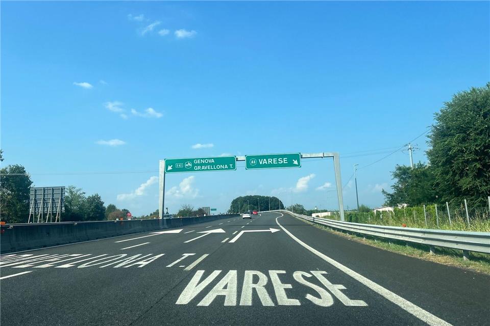 Italien nimmt für sich in Anspruch, die älteste Autobahn der Welt zu besitzen: die Strecke zwischen Mailand und Varese. (Archvbild)Christoph Sator/dpa