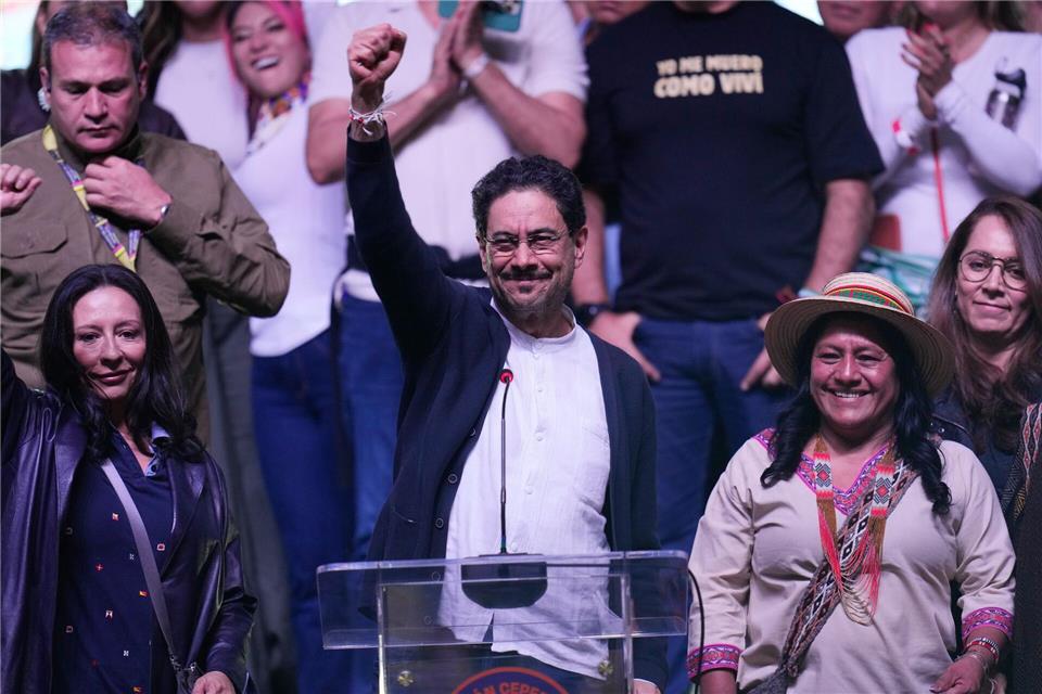 Ivan Cepeda vom linken Bündnis Pacto Histórico war der Wunschkandidat von Amtsinhaber Petro.Fernando Vergara/AP/dpa