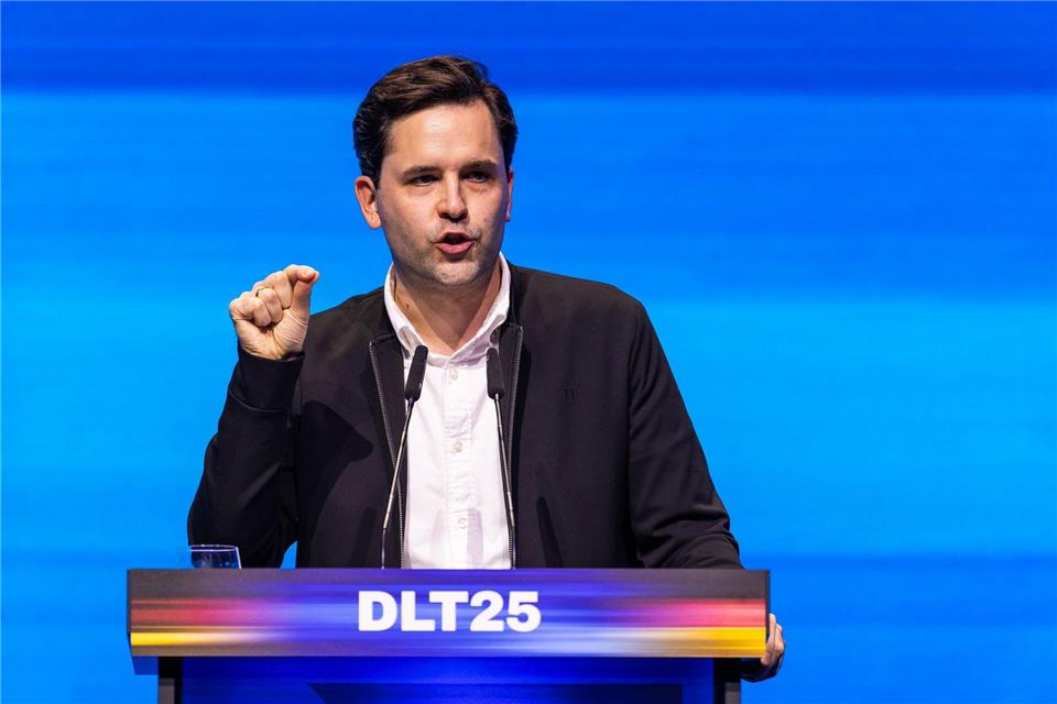 JU-Chef Johannes Winkel will in der Rentenfrage hart bleiben. (Archivbild)Philipp von Ditfurth/dpa