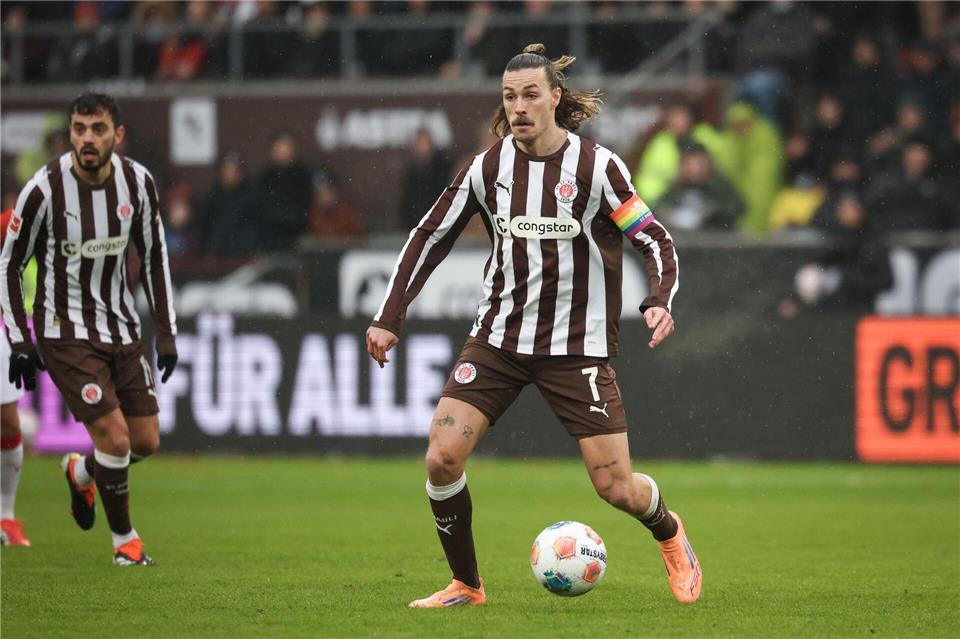 Jackson Irvine bei der Partie gegen Stuttgart.Christian Charisius/dpa