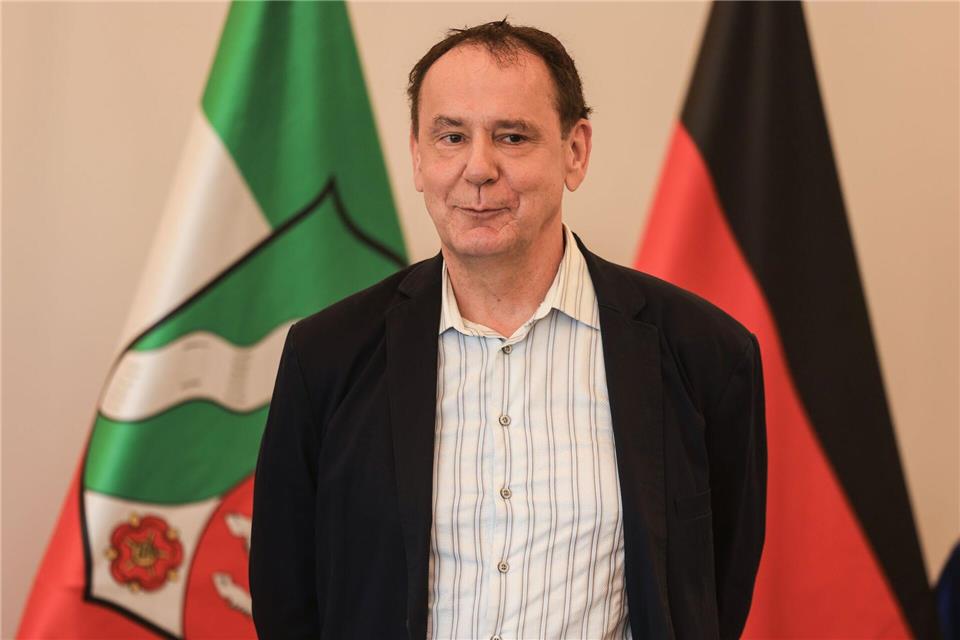 Jacques Tilly hat sich gegen Pferde bei Karnevalsumzügen ausgesprochen. (Archivbild)Oliver Berg/dpa