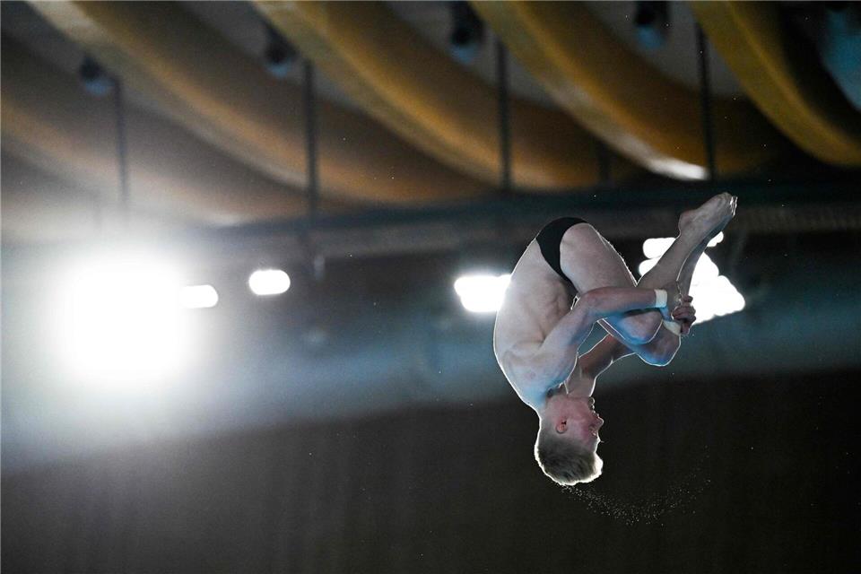 Jaden Eikermann nimmt Silber von der EM mit.Julien De Rosa/AFP/dpa
