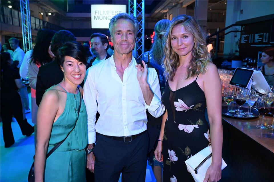 Jaenicke will mit seiner Lebensgefährtin Stephanie Krogmann zurück an die Küste von Los Angeles. (Archivbild)Felix Hörhager/dpa