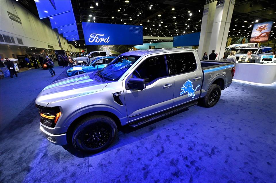 Experten widersprechen Trump: US-Autos in EU unverkäuflich Jahrelang das meistverkaufte Auto der USA: Der Ford F-150, hier als Teil einer limitierten Edition. (Archivbild)Jose Juarez/AP/dpa