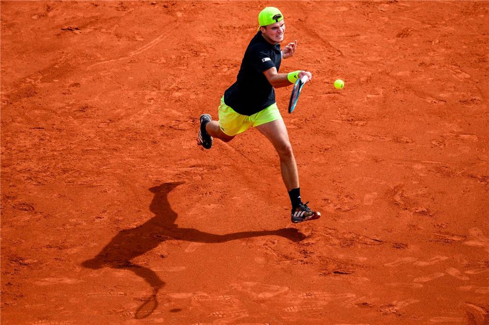 Jakub Mensik ist ein Kämpfer. (Archivbild)Tom Weller/dpa