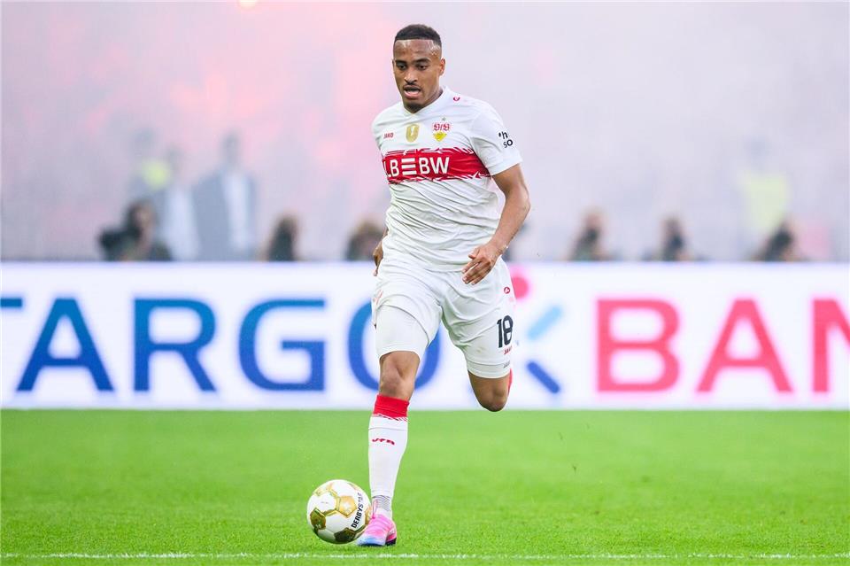 Jamie Leweling spielt als Flügelstürmer beim VfB Stuttgart. (Archivbild)Tom Weller/dpa