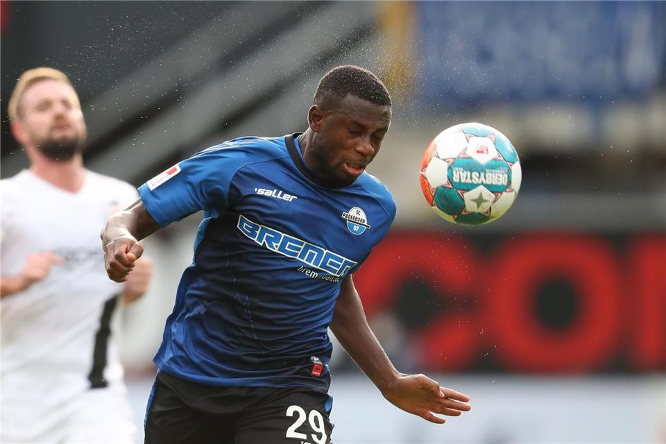 Jamilu Collins spielt nun für den FC Erzgebirge Aue.Friso Gentsch/dpa