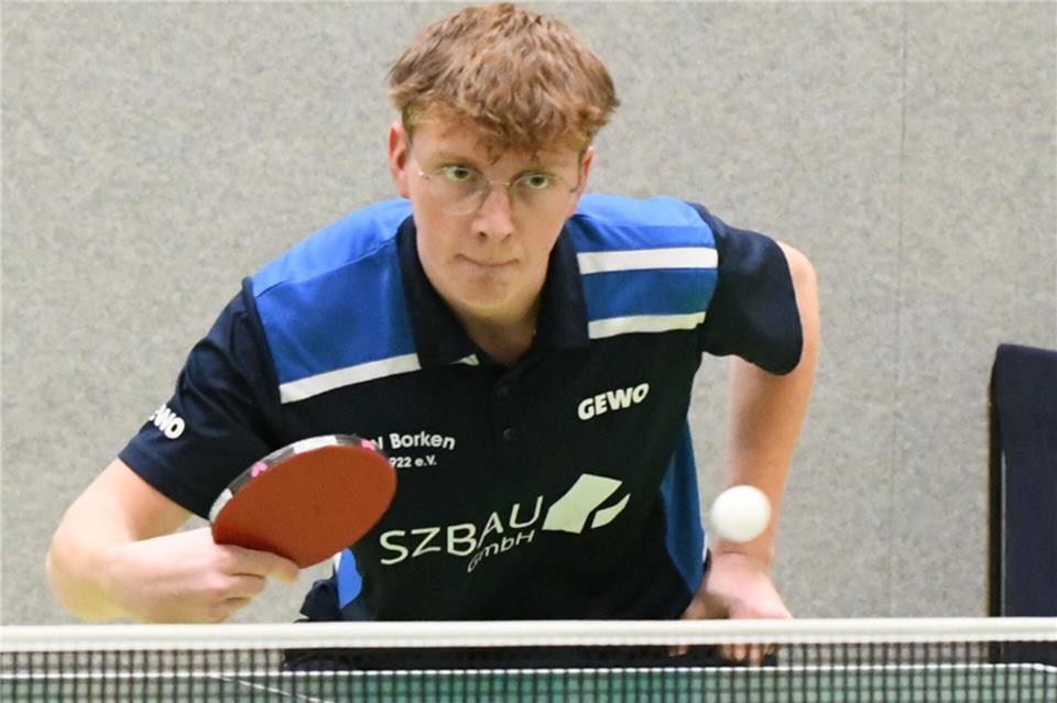 Jan-Hendrik Leidner punktete im Einzel und im Doppel für den TV Borken.