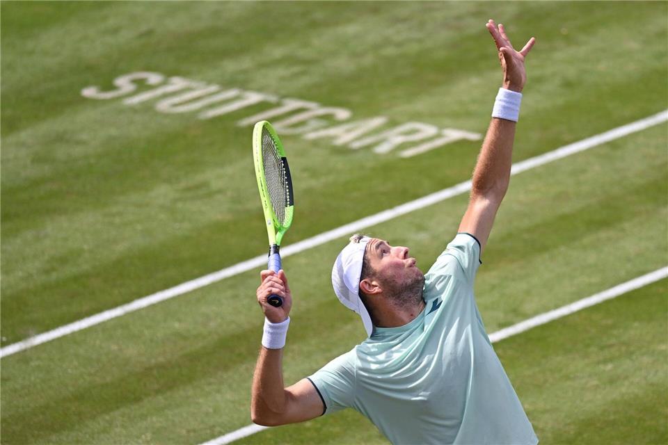 Jan-Lennard Struff möchte in Stuttgart seinen Erfolg von Paris gegen Alexander Bublik wiederholen.Marijan Murat/dpa