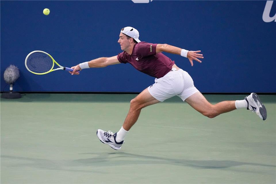 Jan-Lennard Struff überrascht bei den US Open mit einem Sieg gegen Holger Rune.Frank Franklin/AP/dpa