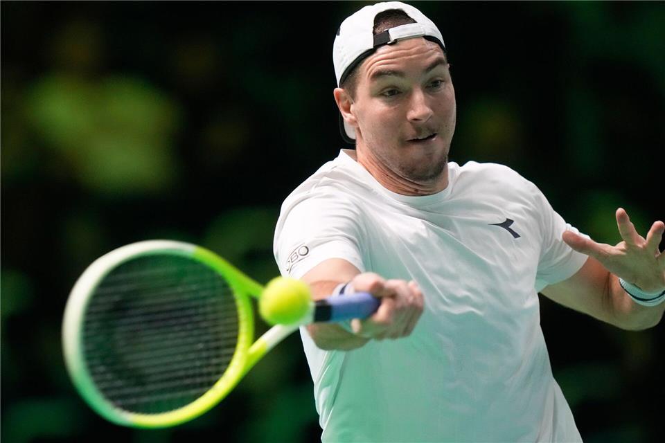 Jan-Lennard Struff verlor zum Auftakt gegen Pablo Carreno Busta.Luca Bruno/AP/dpa