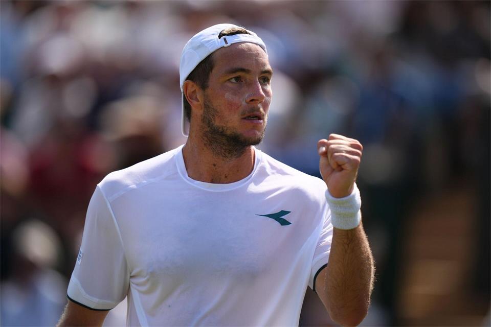 Jan-Lennard Struff zeigt einen souveränen Auftritt. (Archivbild)Ben Whitley/PA Wire/dpa