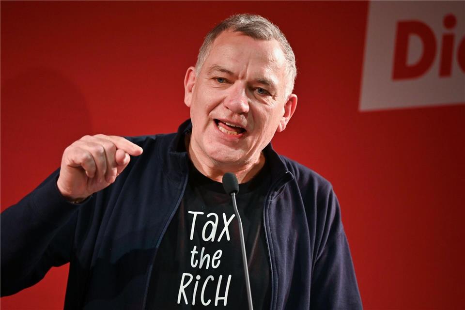 Jan van Aken hat seinen Rückzug vom Parteivorsitz angekündigt. (Archivbild)Katharina Kausche/dpa