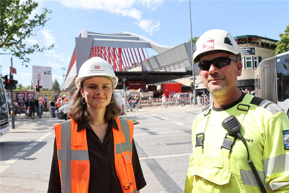 Janna Widmeier und Lars de Haas tragen die Verantwortung für das Projekt.Christian Charisius/dpa