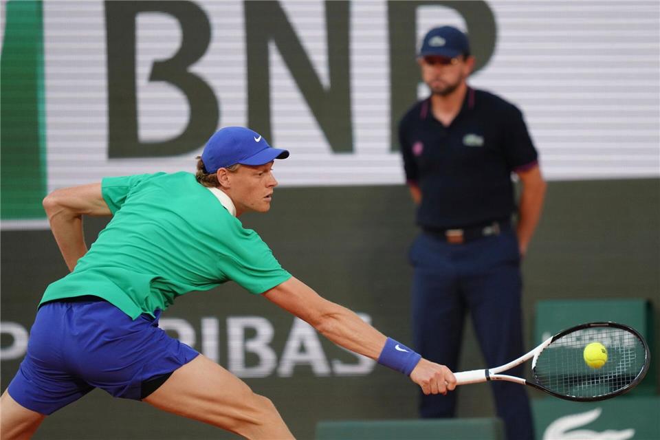 Jannik Sinner dominiert seine Gegner bei den French Open weiter nach Belieben.Aurelien Morissard/AP/dpa