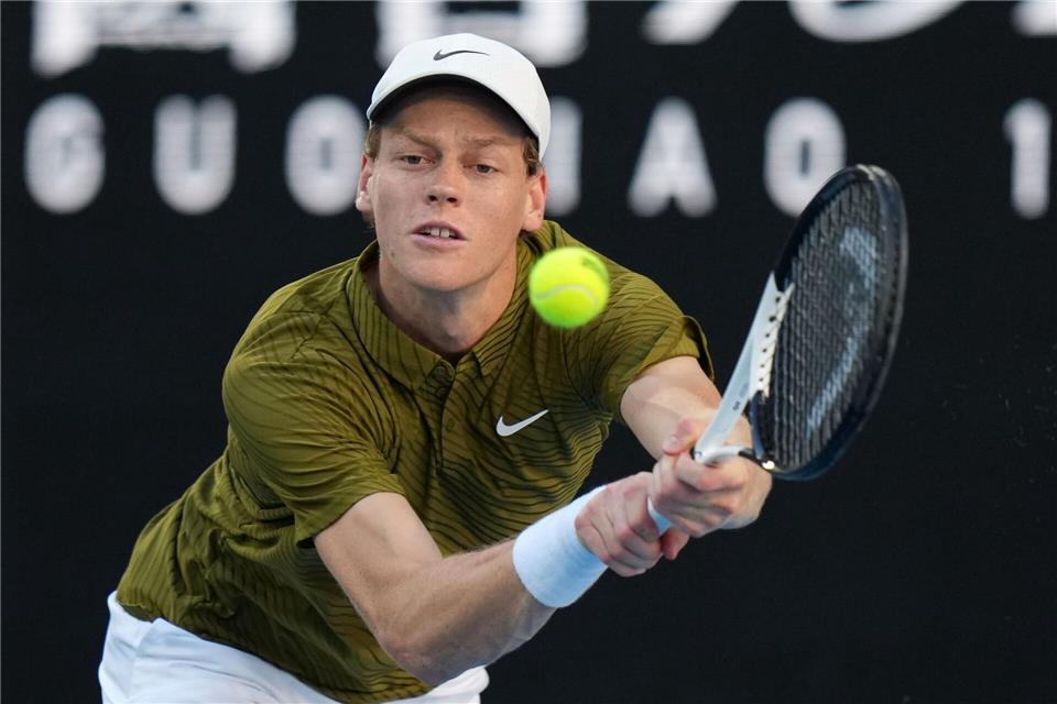 Jannik Sinner hatte im Achtelfinale von Melbourne keine Probleme.Dar Yasin/AP/dpa